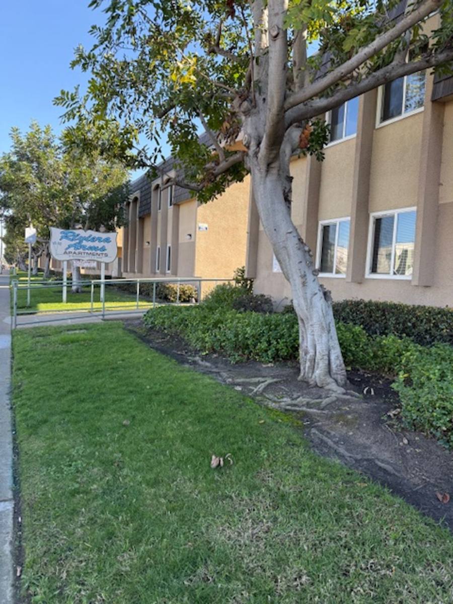 Apartment for rent at 4863 Clairemont Mesa Blvd, San Diego, CA 92117