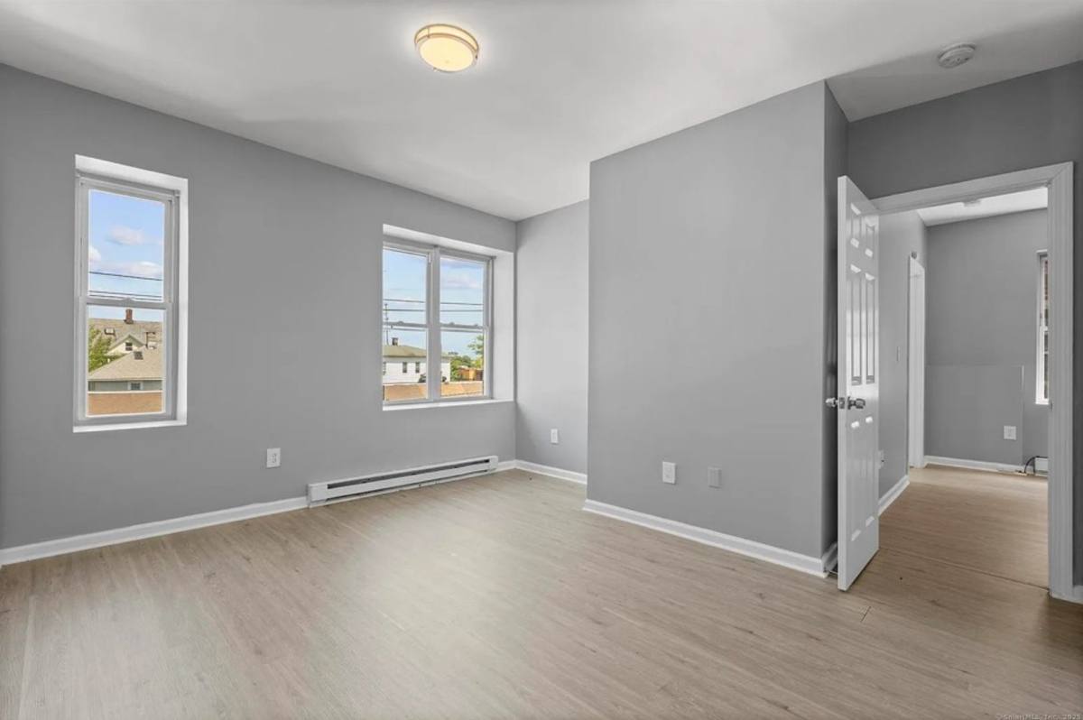 Apartment for rent at 31 Whittier St, Bridgeport, CT 06605