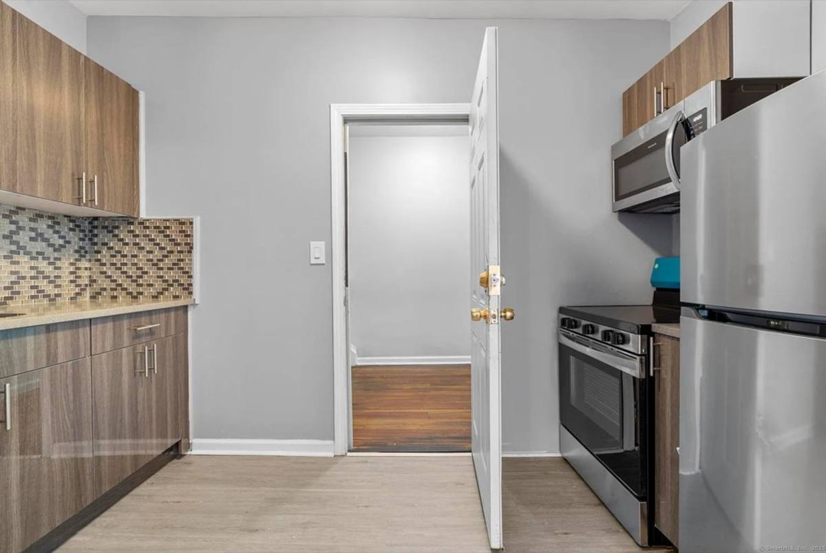 Apartment for rent at 31 Whittier St, Bridgeport, CT 06605