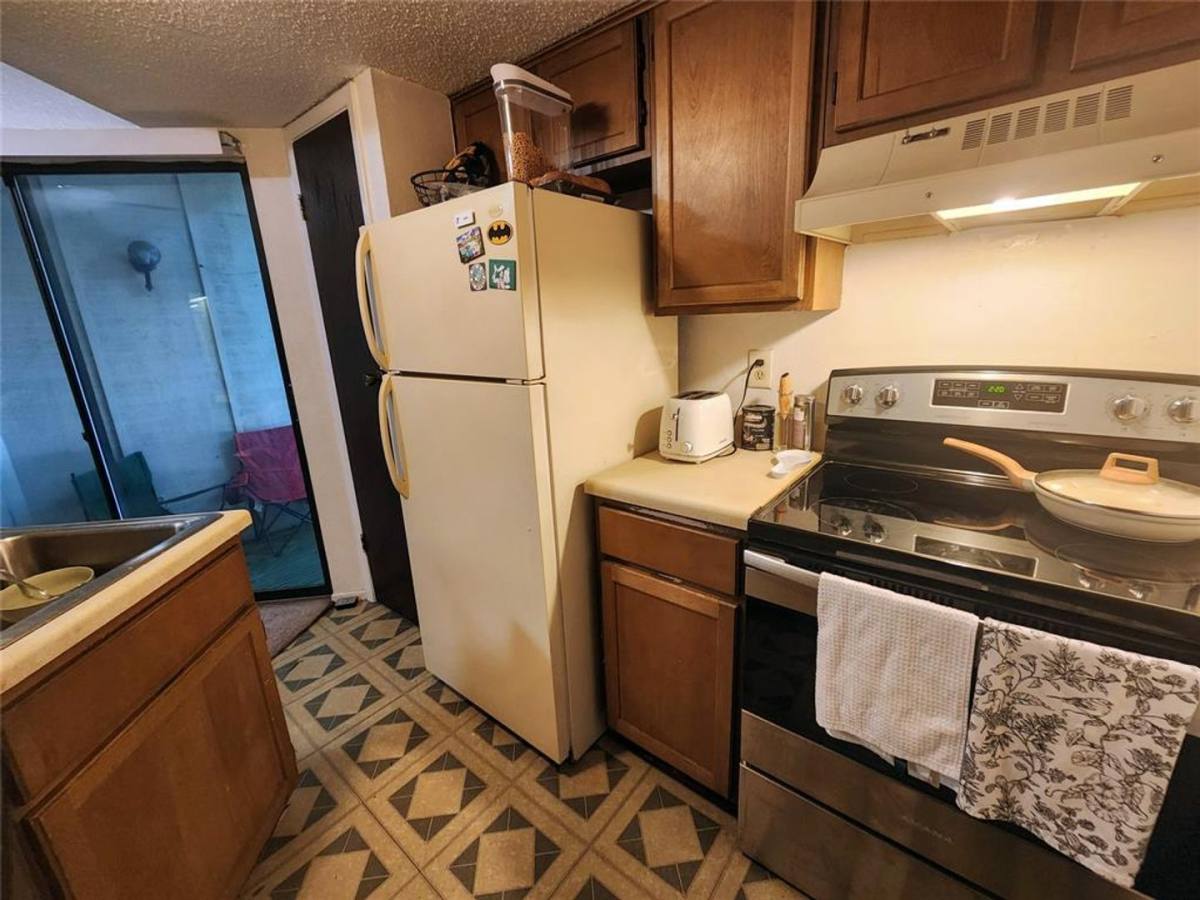 Apartment for rent at 701 W 25th St, Austin, TX 78705