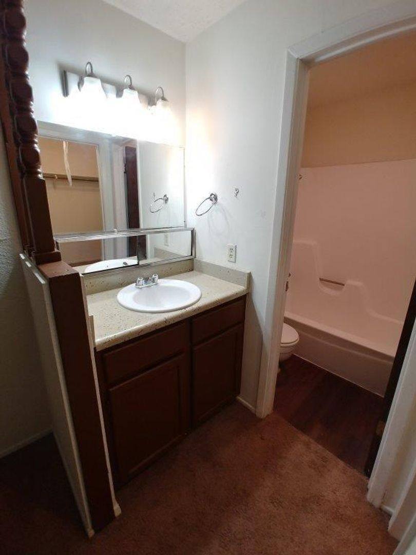 Apartment for rent at 701 W 25th St, Austin, TX 78705