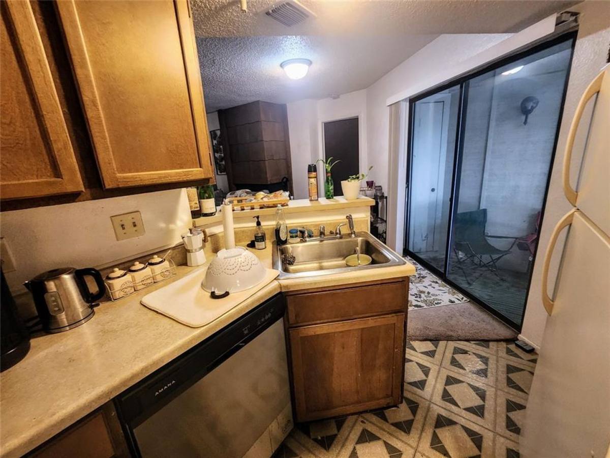 Apartment for rent at 701 W 25th St, Austin, TX 78705