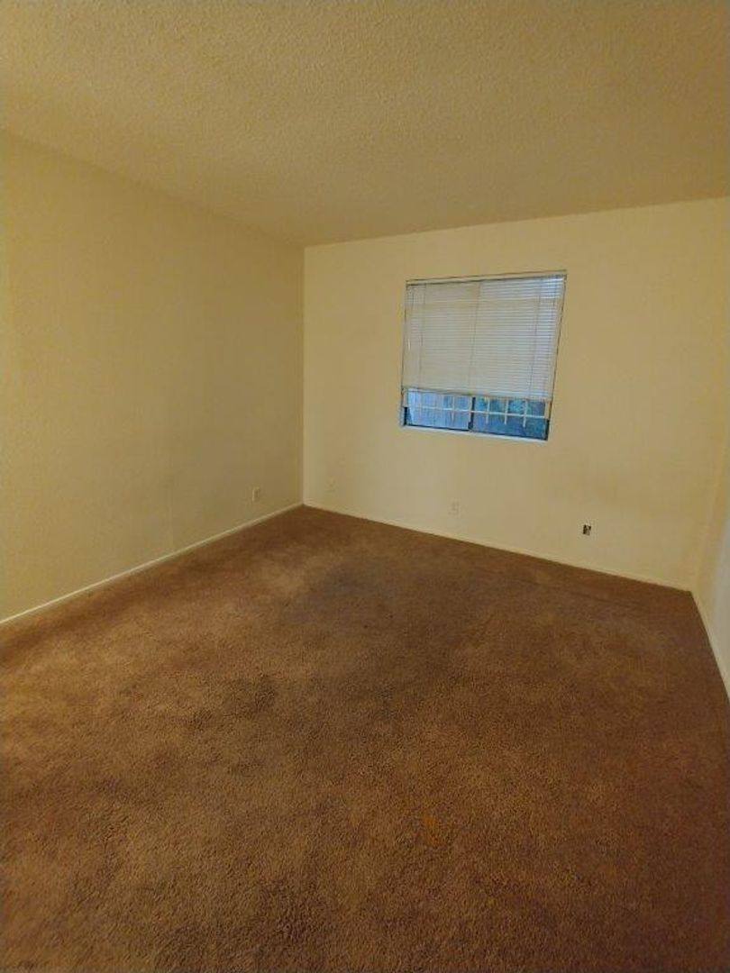 Apartment for rent at 701 W 25th St, Austin, TX 78705