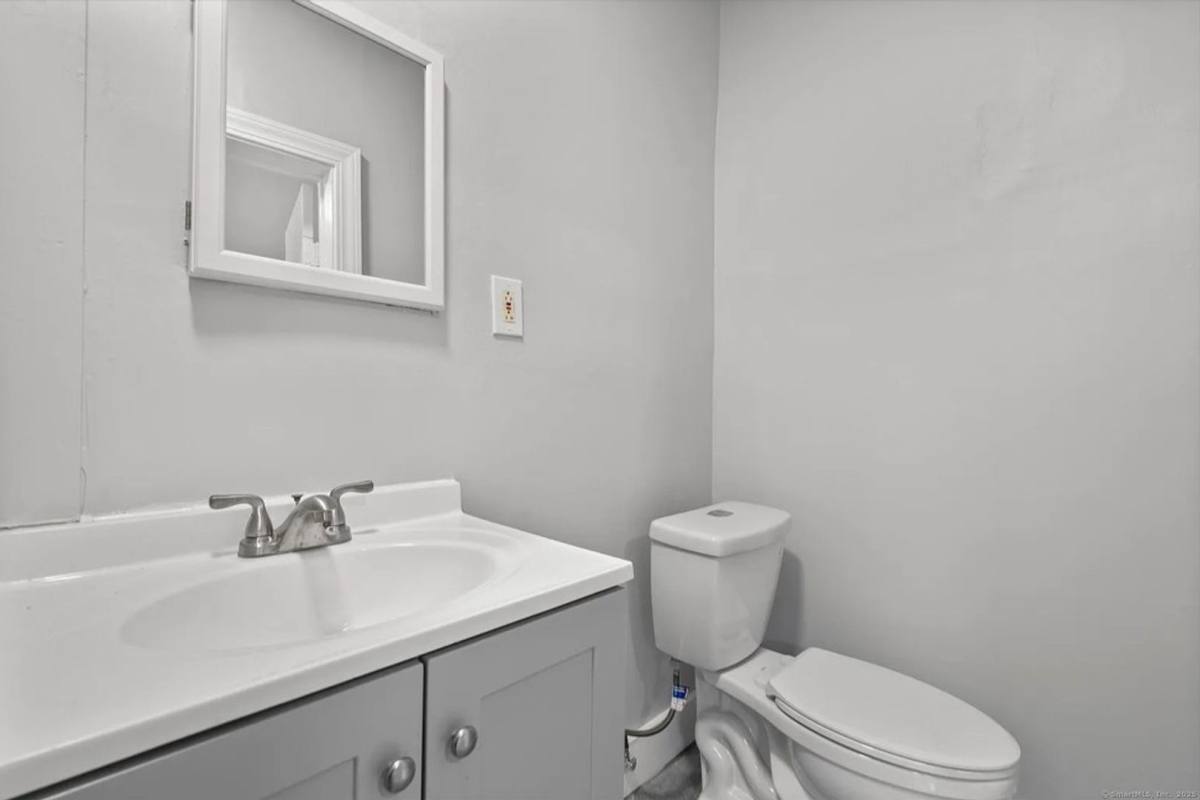 Apartment for rent at 25 Whittier St, Bridgeport, CT 06605
