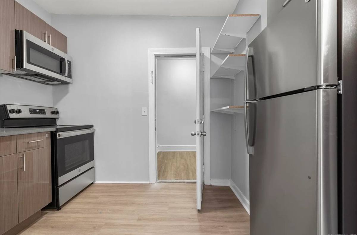 Apartment for rent at 25 Whittier St, Bridgeport, CT 06605