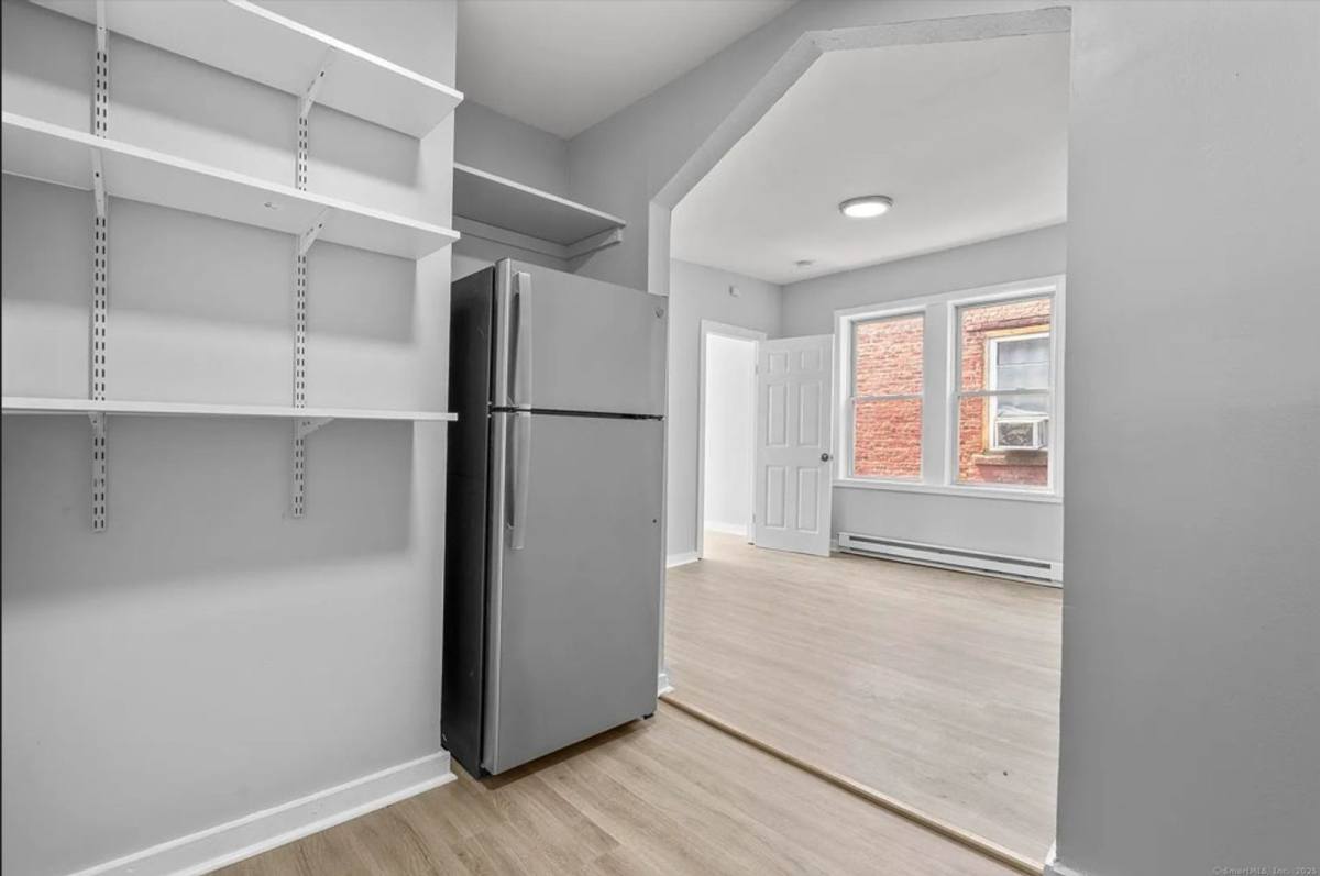 Apartment for rent at 25 Whittier St, Bridgeport, CT 06605