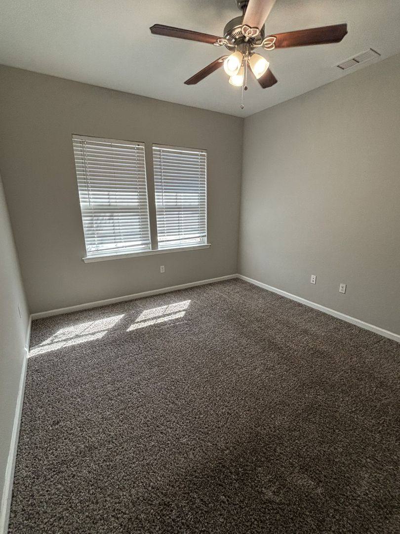 Apartment for rent at 2001 Broad St, Tallahassee, FL 32301