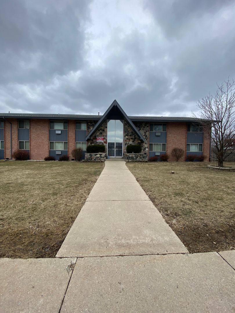 Apartment for rent at 5167 N Lovers Lane Rd, Milwaukee, WI 53225
