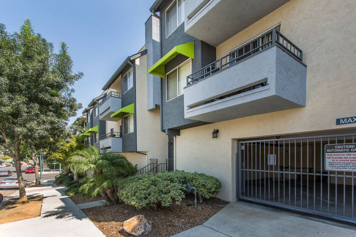 Townhouse for rent at 1015-1095 19th St, San Diego, CA 92102