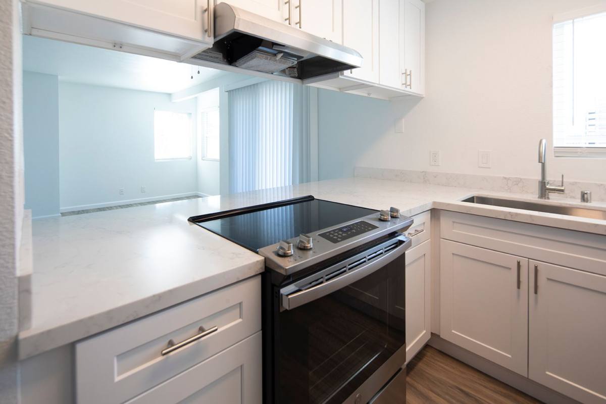 Townhouse for rent at 1015-1095 19th St, San Diego, CA 92102