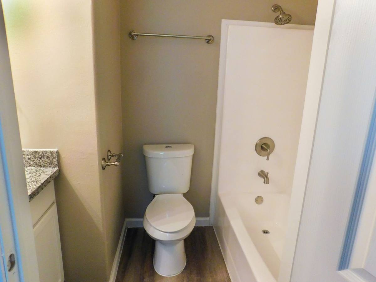 Apartment for rent at 154 Varsity Dr, Huntsville, TX 77340