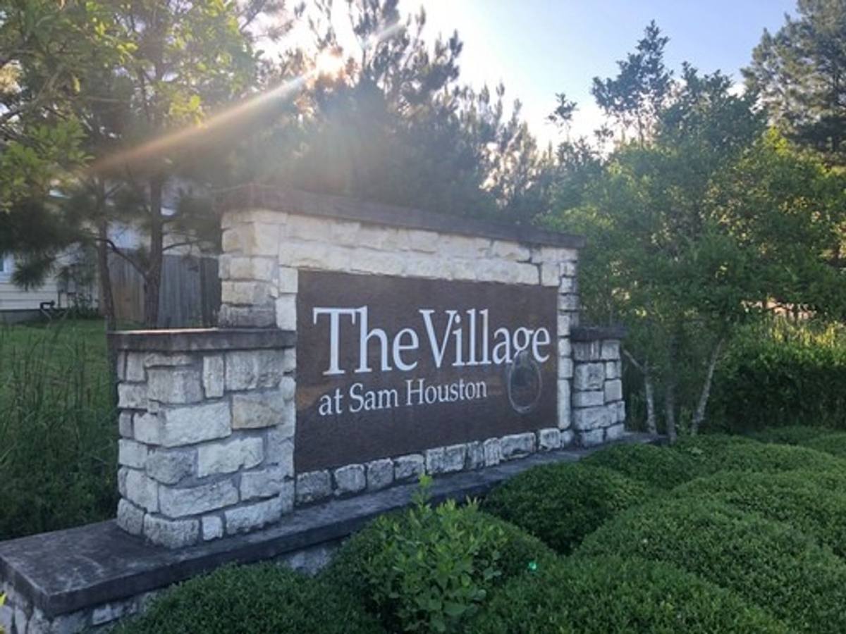 Apartment for rent at 154 Varsity Dr, Huntsville, TX 77340