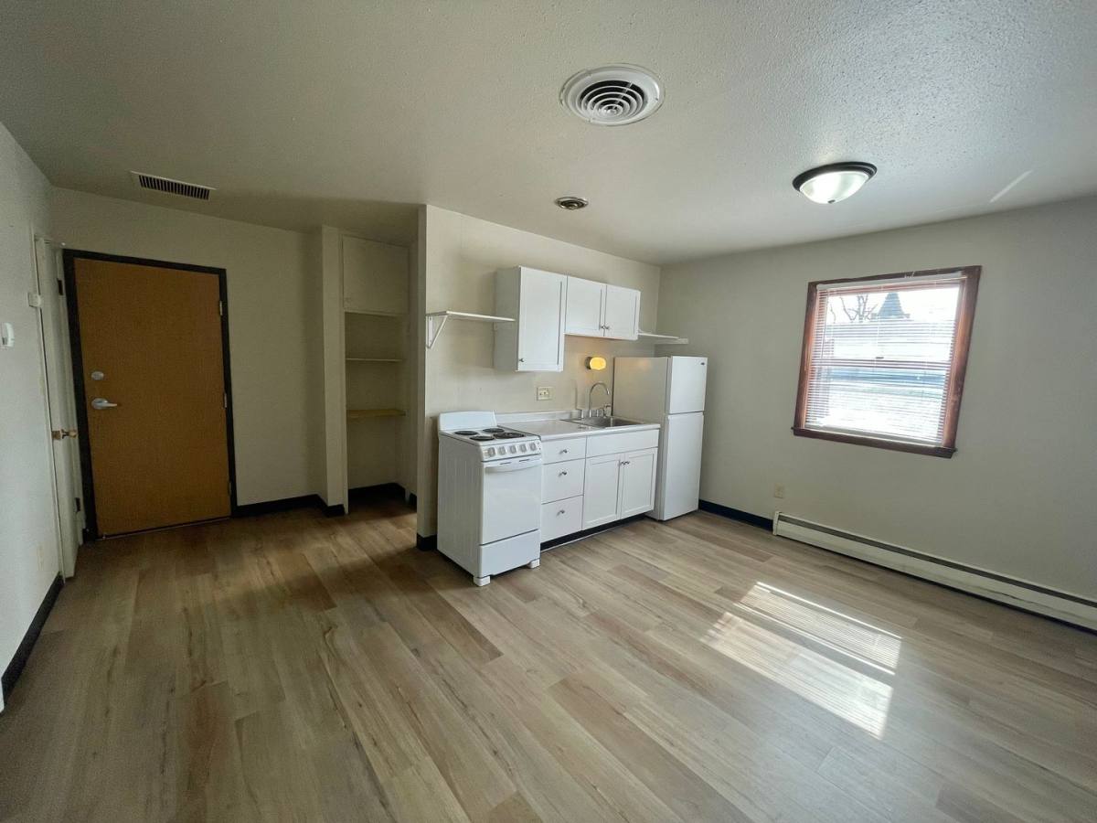 Apartment for rent at 9 1 2 9th St S, Fargo, ND 58103