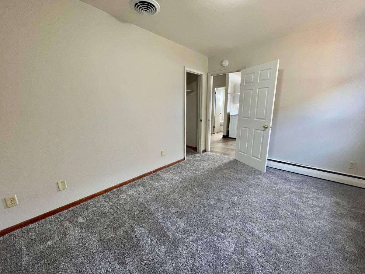 Apartment for rent at 9 1 2 9th St S, Fargo, ND 58103