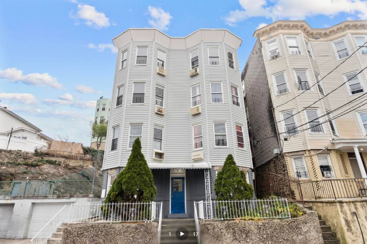 Apartment for rent at 32 Van Cortland Park Ave, Yonkers, NY 10701