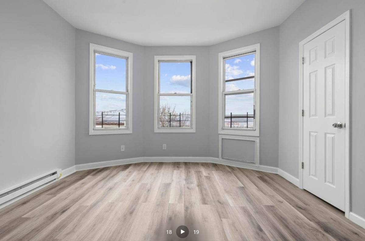 Apartment for rent at 32 Van Cortland Park Ave, Yonkers, NY 10701