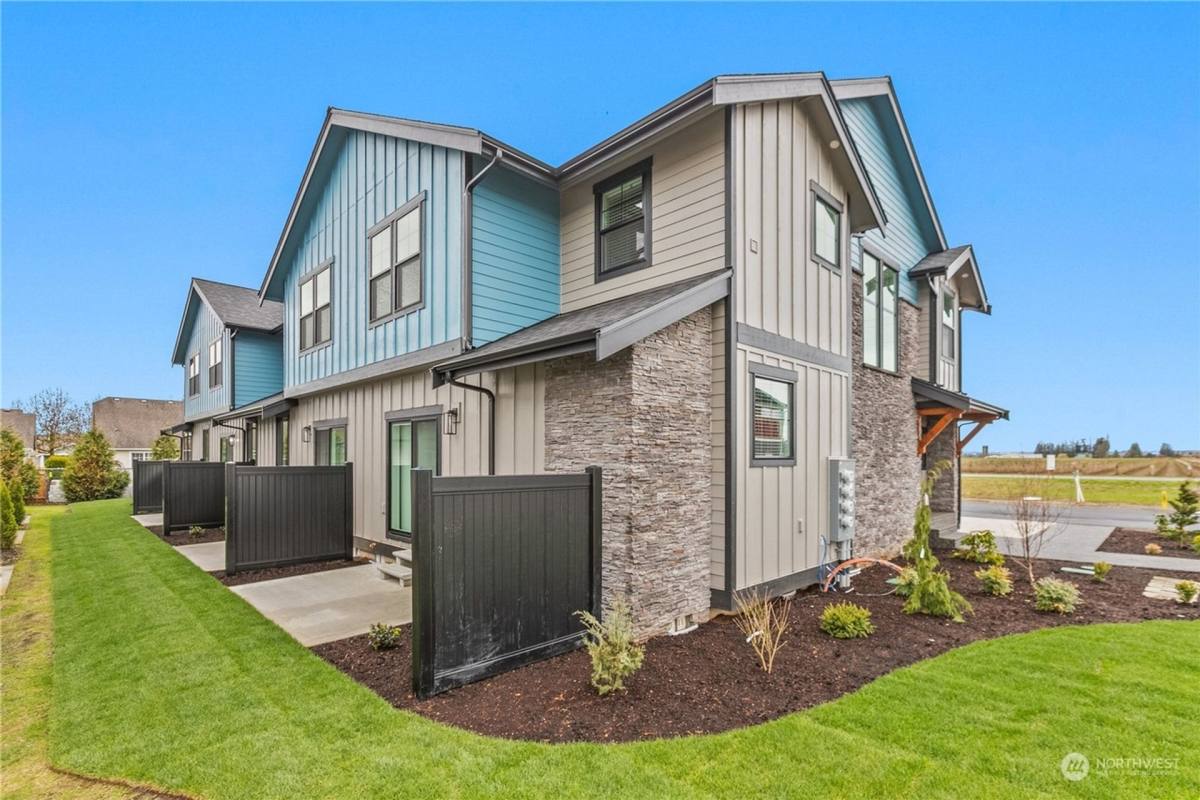 Townhouse for rent at 2217 Dejong Dr, Lynden, WA 98264