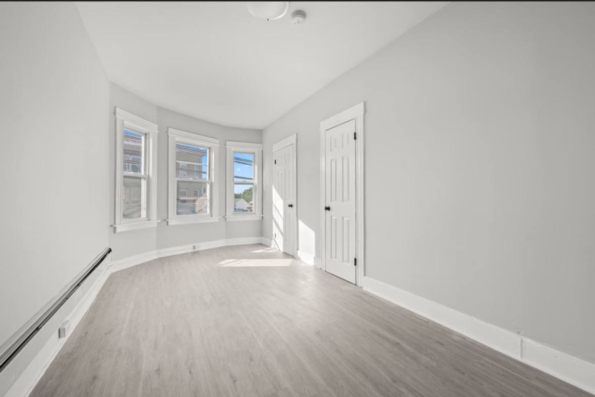 Apartment for rent at 2336 Barnum Ave, Stratford, CT 06615