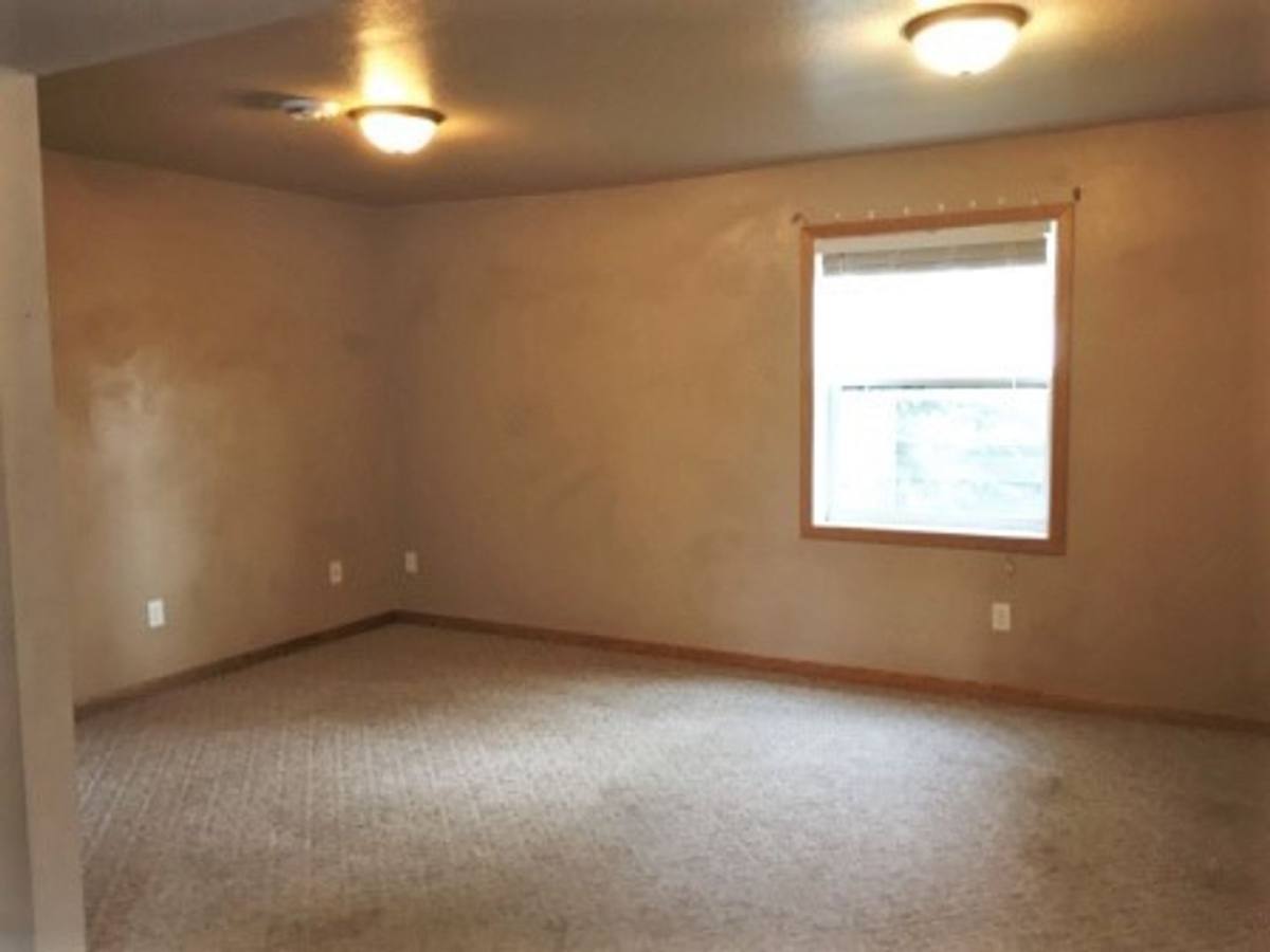 Apartment for rent at 920 18th Ave SW, Valley City, ND 58072