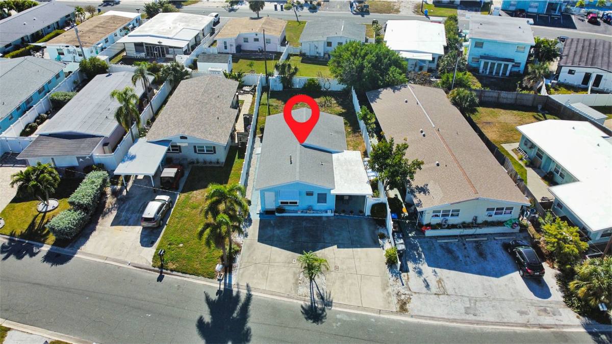 Apartment for rent at 11400 2nd St E, Saint Petersburg, FL 33706