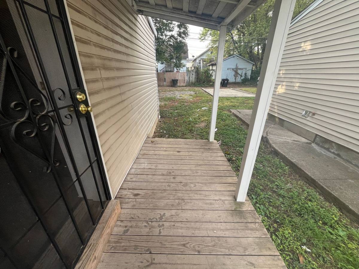 Apartment for rent at 1792 W Gaulbert Ave, Louisville, KY 40210