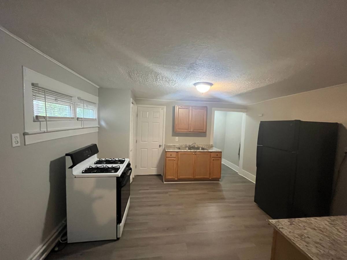 Apartment for rent at 1792 W Gaulbert Ave, Louisville, KY 40210