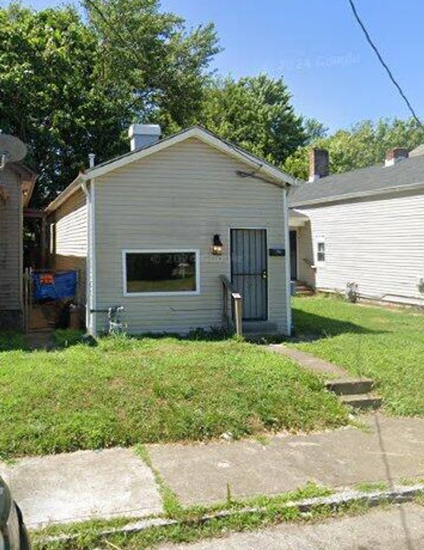 Apartment for rent at 1792 W Gaulbert Ave, Louisville, KY 40210