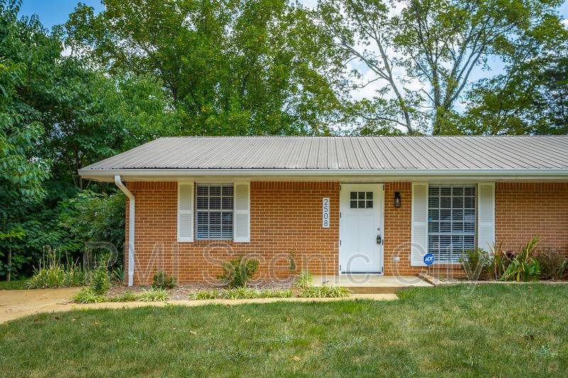 Apartment for rent at 2508 Woodfin Ave, Chattanooga, TN 37415