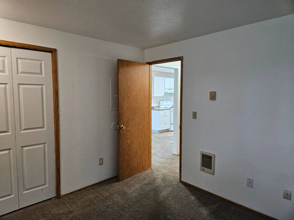 Apartment for rent at 1415 Lancaster Dr NE, Salem, OR 97301