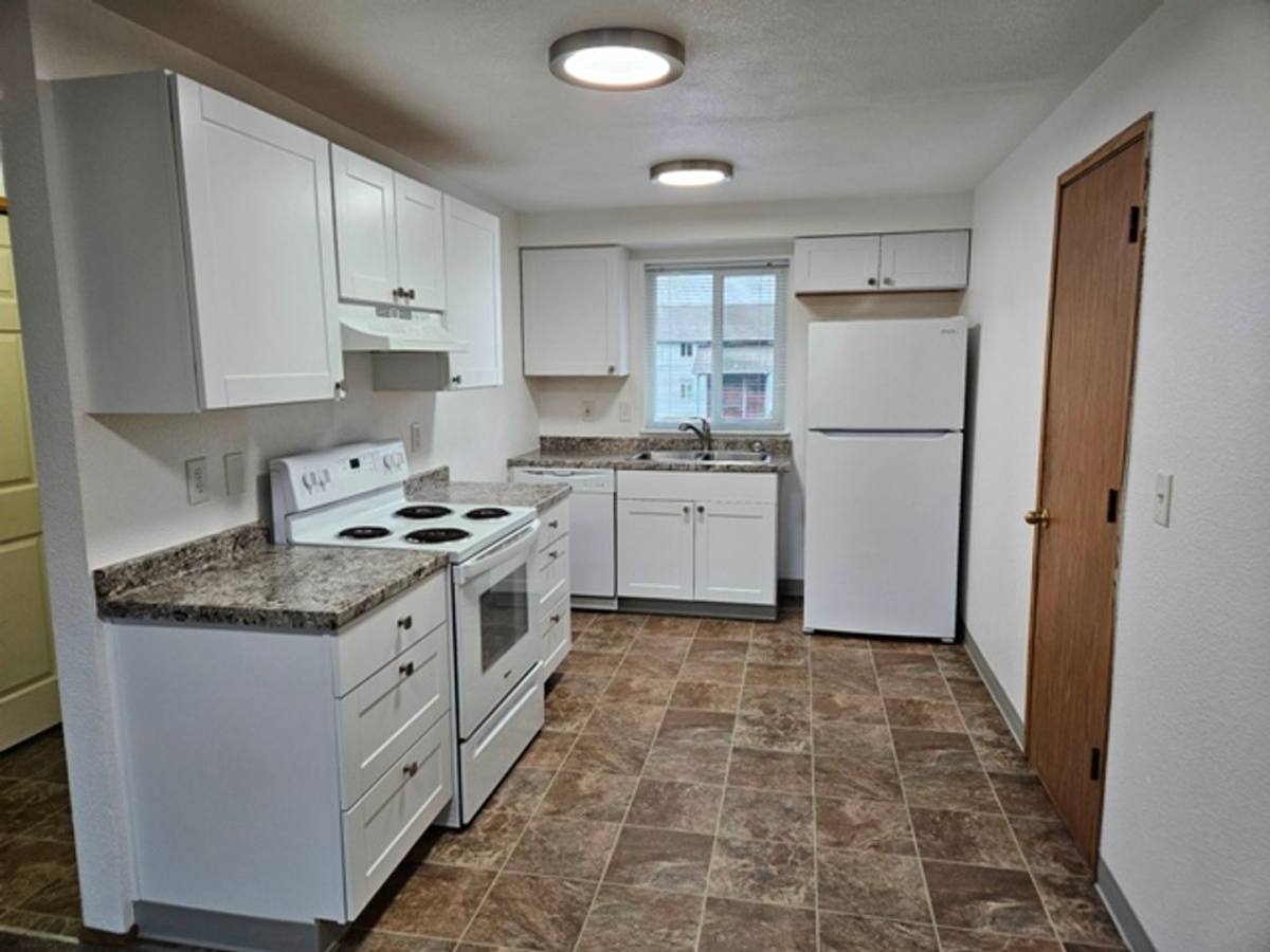 Apartment for rent at 1415 Lancaster Dr NE, Salem, OR 97301