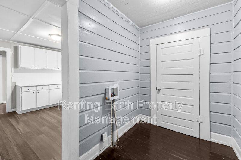 House for rent at 1228 19th Place SW, Birmingham, AL 35211