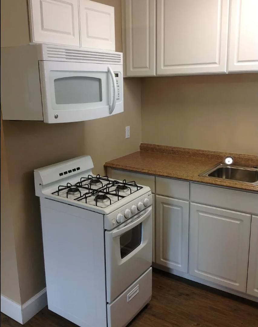 Apartment for rent at 104 Buena Vista Dr, Champaign, IL 61820
