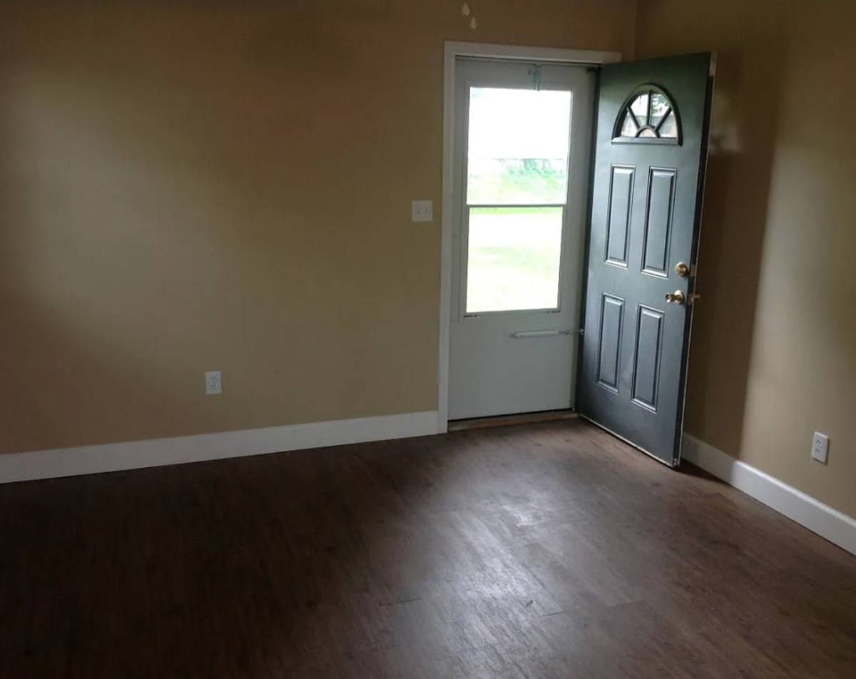 Apartment for rent at 104 Buena Vista Dr, Champaign, IL 61820