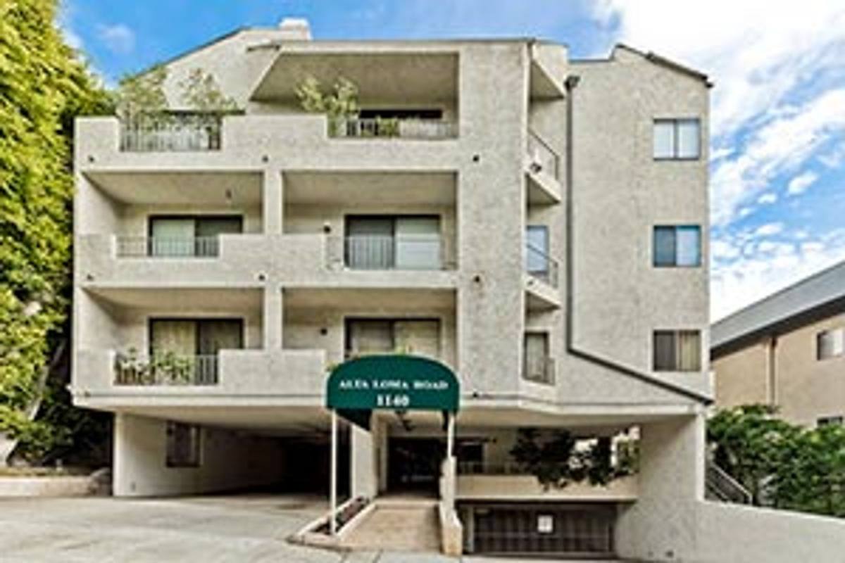 Apartment for rent at 1140 Alta Loma Rd 106, W Hollywood, West Hollywood, CA 90069