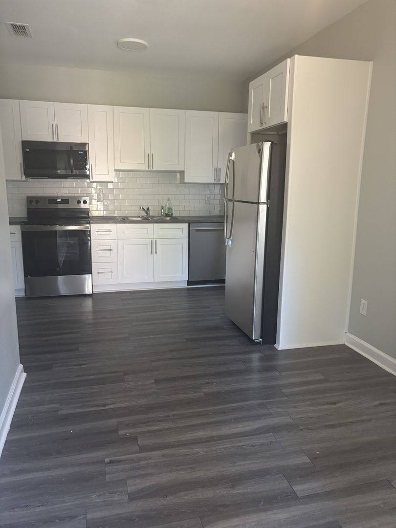 House for rent at 1737 S Mill King Blvd, Tallahassee, FL 32301