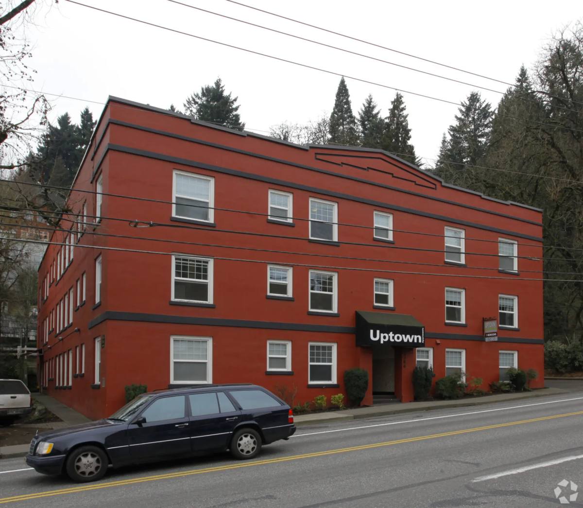 Apartment for rent at 2386 W Burnside St, Portland, OR 97210