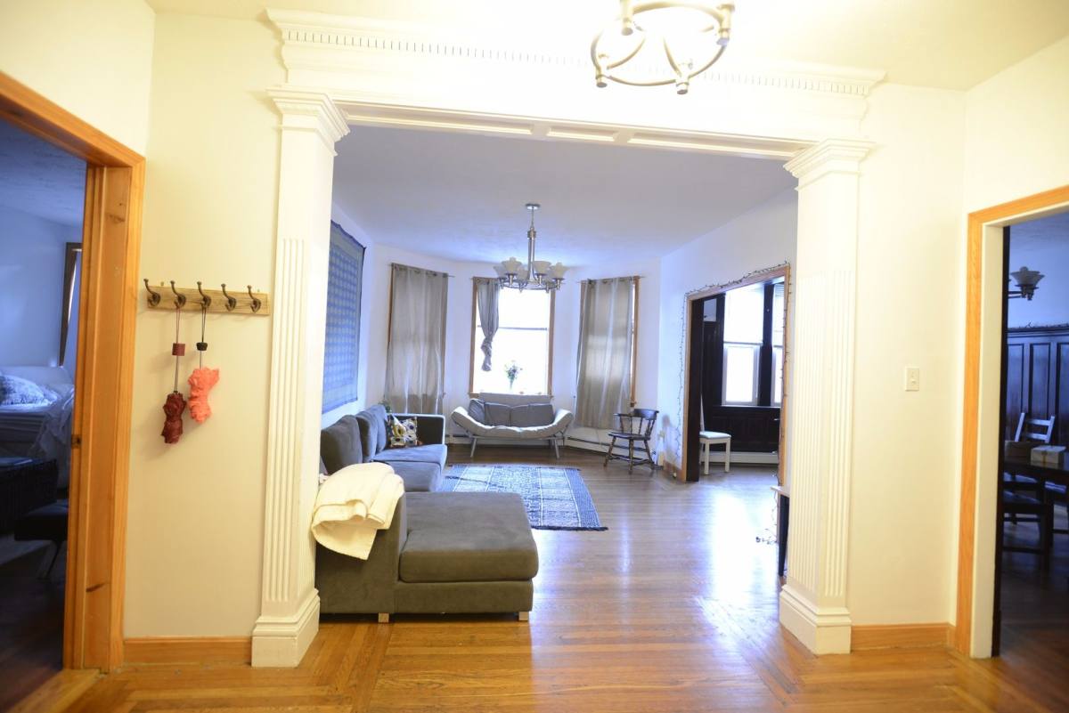 Apartment for rent at 27 Gibbs St #3, Brookline, MA 02446