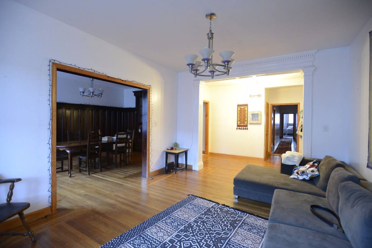 Apartment for rent at 27 Gibbs St #3, Brookline, MA 02446