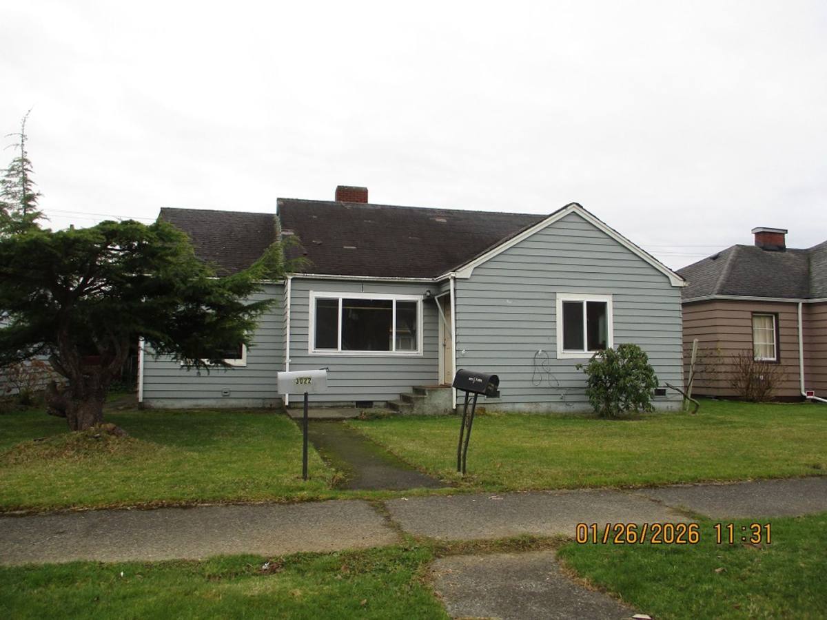 House for rent at 3022 Sumner Ave, Hoquiam, WA 98550