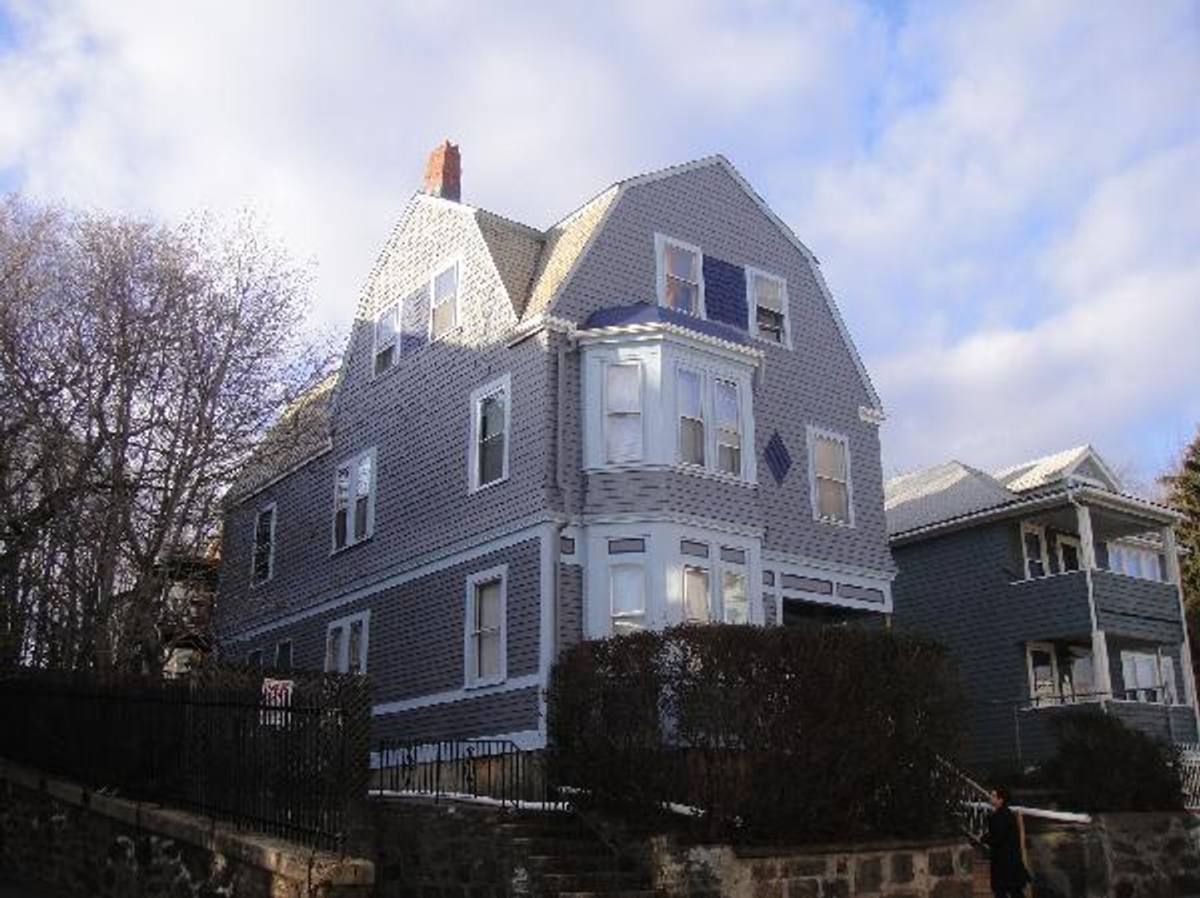 Townhouse for rent at 832 Parker St #2, Roxbury Crossing, MA 02120