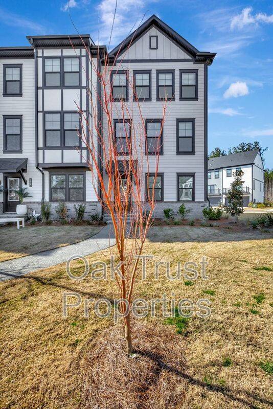 Townhouse for rent at 236 Somerset Acres Dr, Summerville, SC 29486