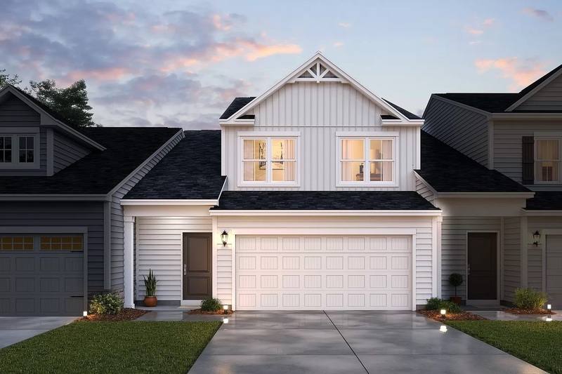 Townhouse for rent at 1201 Ayla Ave, Uniontown, OH 44685