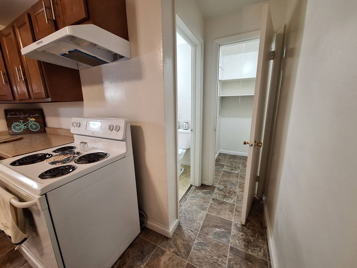 Apartment for rent at 701 George St, Kaukauna, WI 54130