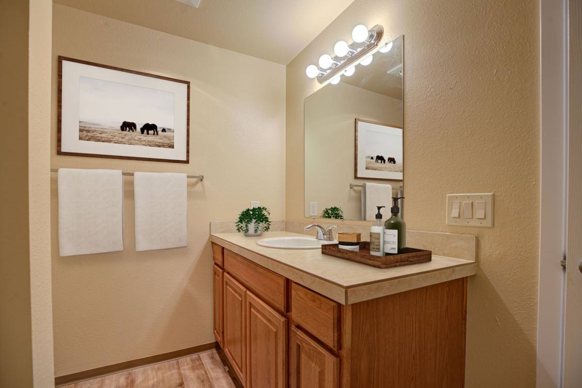 Apartment for rent at 4892 Liberty Rd S, Salem, OR 97306