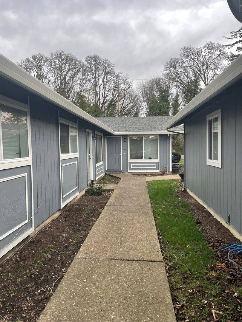 Apartment for rent at 110-182 I St, Independence, OR 97351