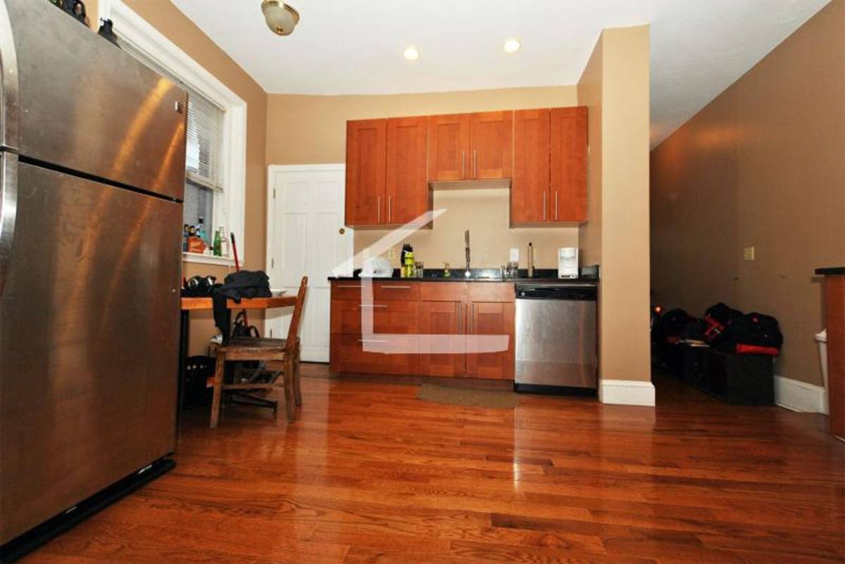 Apartment for rent at 12 Glenville Ave #4, Allston, MA 02134