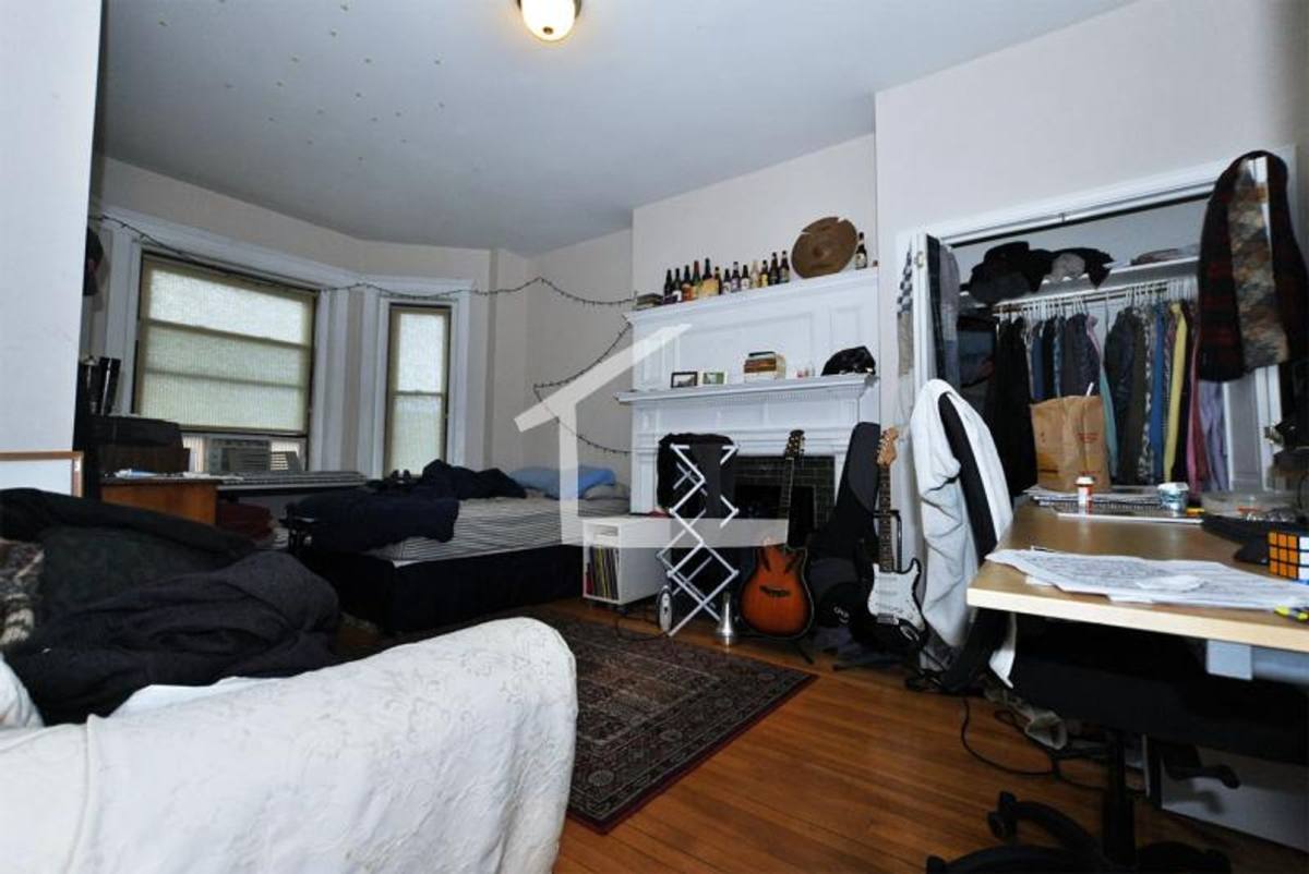 Apartment for rent at 12 Glenville Ave #4, Allston, MA 02134