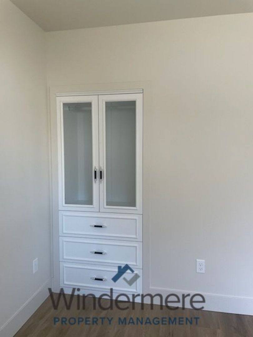 Apartment for rent at 831 & 833 S, Walla Walla, WA 99362