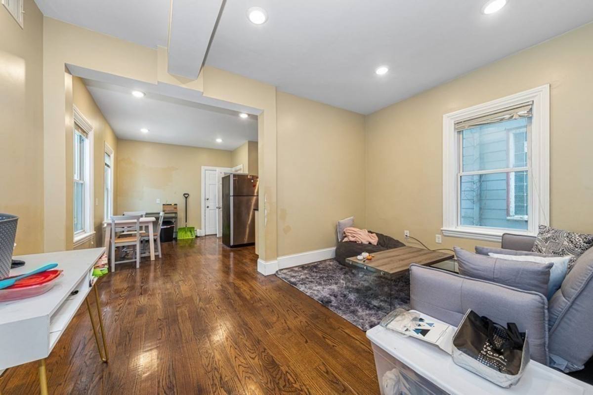 Apartment for rent at 1560 Tremont St #2, Roxbury Crossing, MA 02120