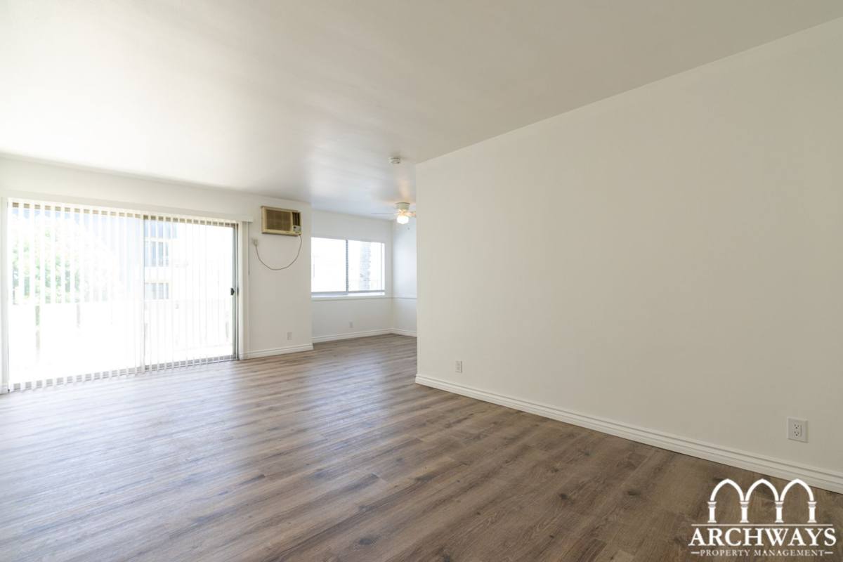 Apartment for rent at 1115 Glenville Dr, Los Angeles, CA 90035